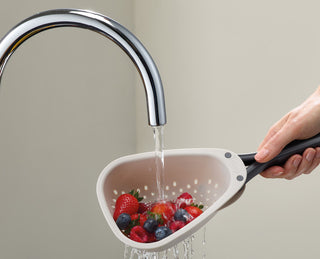 Joseph Joseph Droplet Mini Compact Colander with folding handles