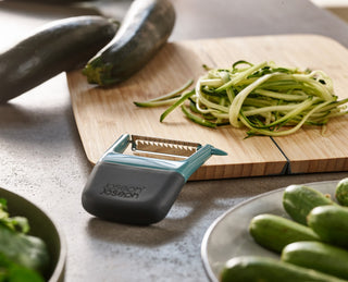 Joseph Joseph Duo Julienne Peeler