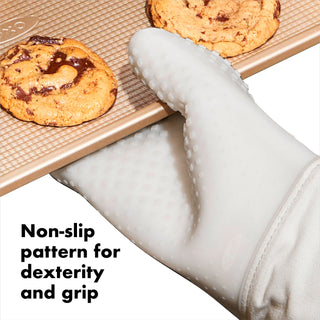 Oxo Silicone Oven Mitt – Oat