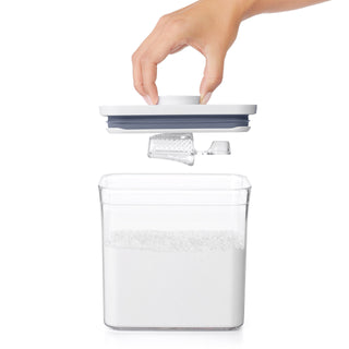 OXO Good Grips POP Dusting Scoop